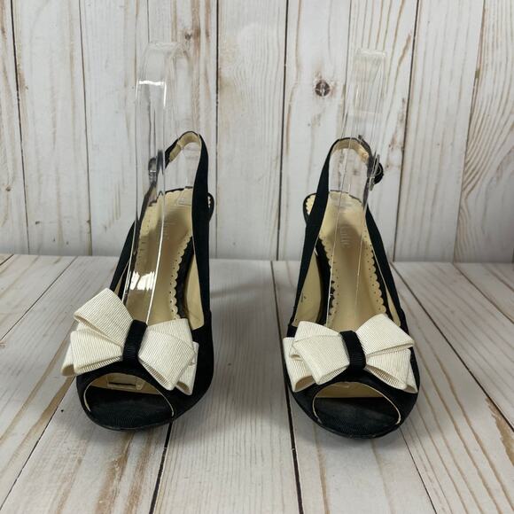 Kelly & Katie Black Peep Toe Heels with Light Cream Bow Size 6 - Picture 3 of 6